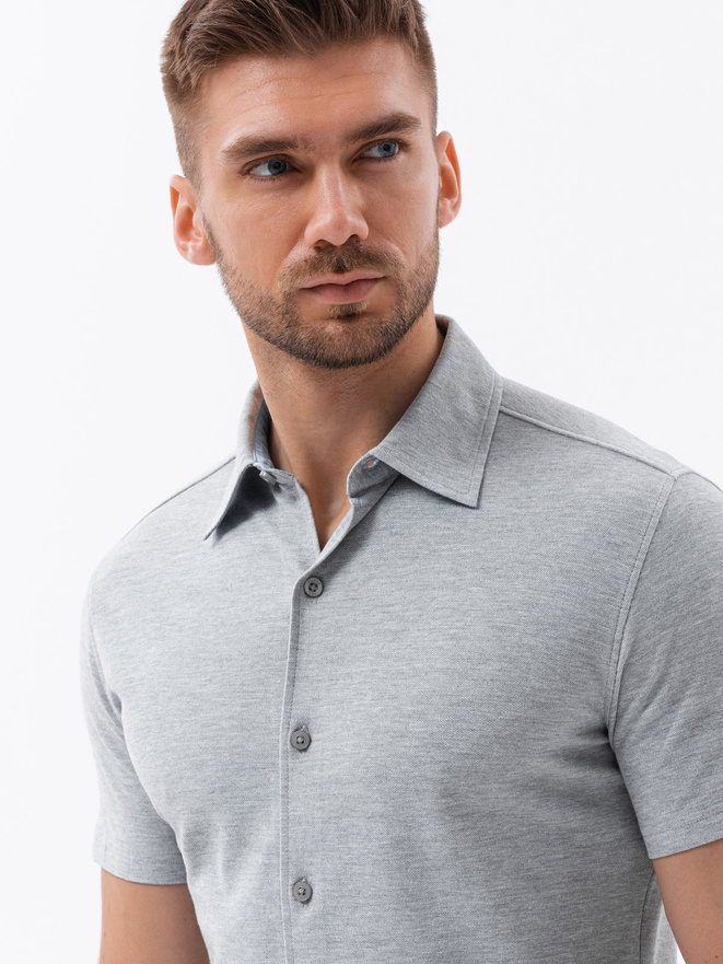 Men's knitted slim fit shirt with short sleeves and collar - grey V5 OM-SHSS-0100