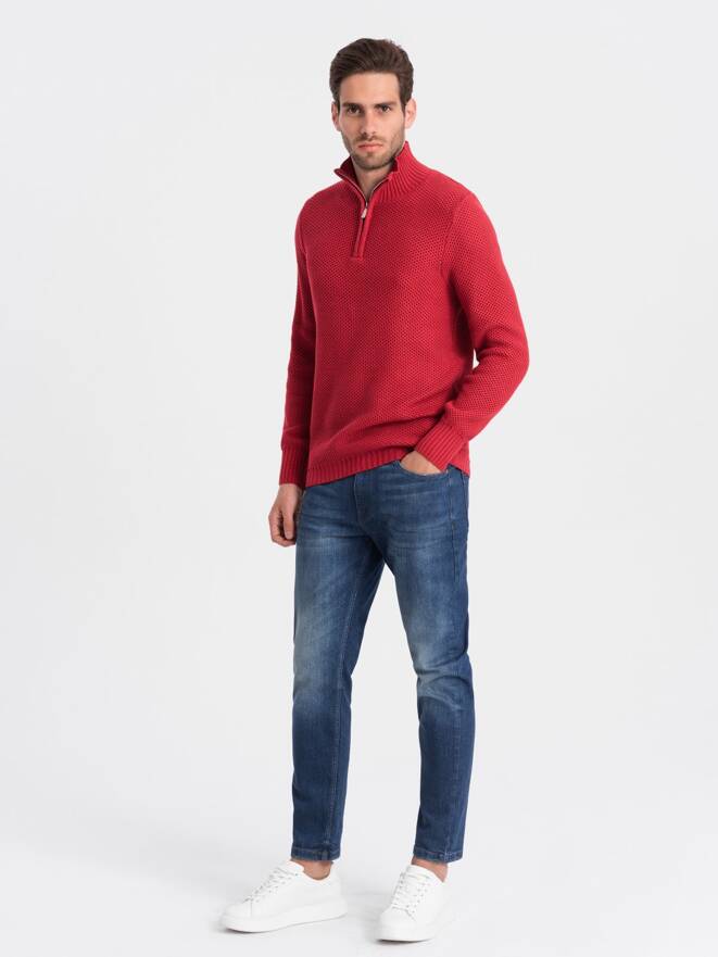 Men's knitted sweater with spread collar - red V8 OM-SWZS-0105