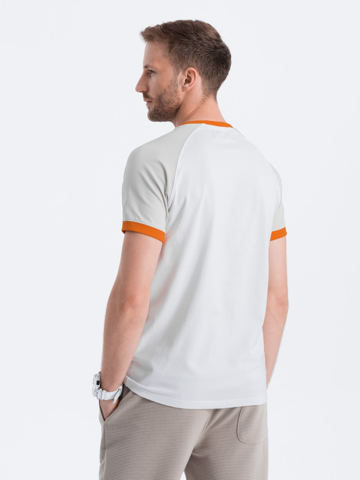 White t shirt with best sale orange collar