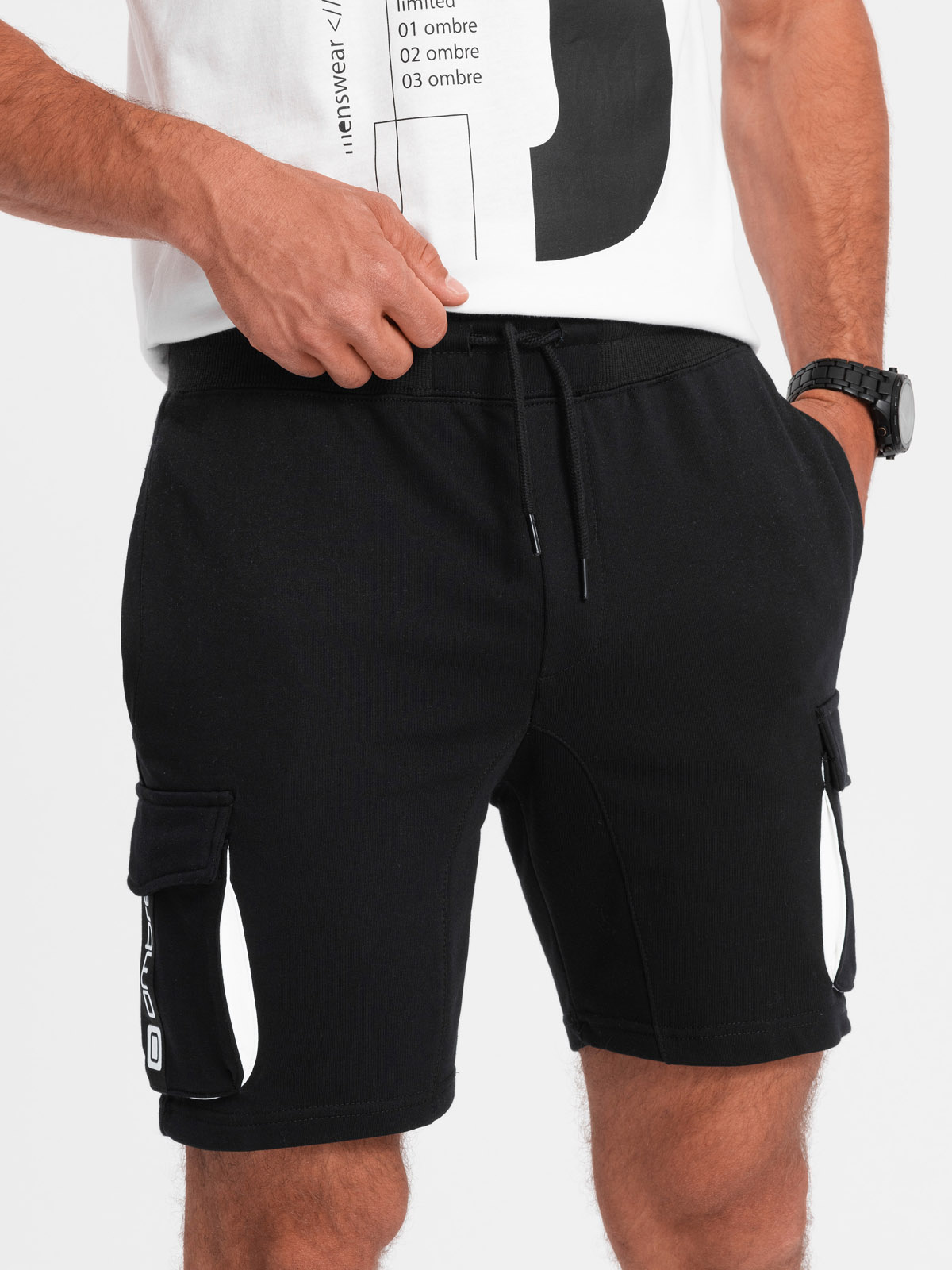 Men's shorts with cargo pockets - black V3 OM-SRSK-0106 | Ombre