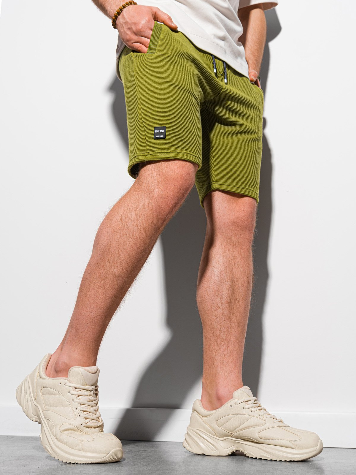 Men s sweatshorts olive W294 Ombre Men s clothing online