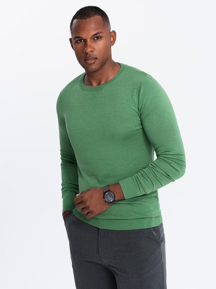 Classic men's sweater with round neckline - green V13 OM-SWBS-0106