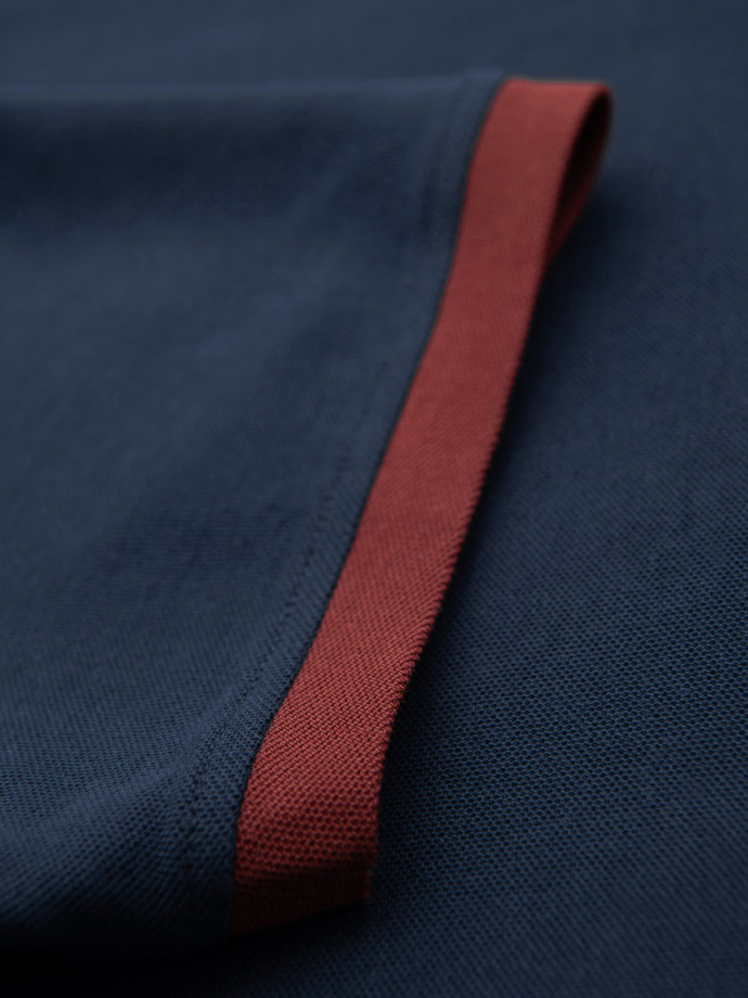 Tricou pentru bărbați cu inserții contrastante și decolteu rotund - albastru marin V1 OM-TSCT-0198