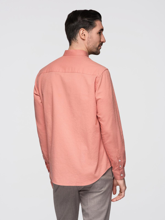 Cămașă bărbătească din in cu guler înalt și buzunar REGULAR FIT - piersică V1 OM-SHCS-0161