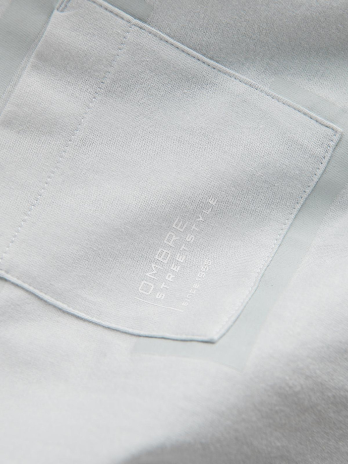 Tricou bărbătesc din bumbac cu buzunar - gri deschis V10 OM-TSPT-0154