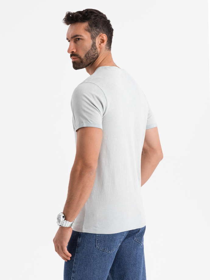 Pánské bavlněné tričko s výstřihem do V a sepraným efektem - šedé V8 OM-TSWT-0242