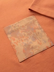 Pánské bavlněné tričko s kapsou a potiskem - oranžové V3 OM-TSPT-0227