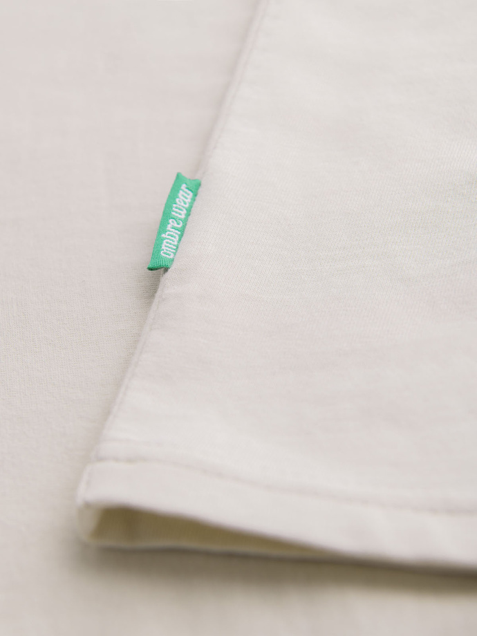 Men's cotton t-shirt with green patch on chest - broken white V5 OM-TSCT-0151