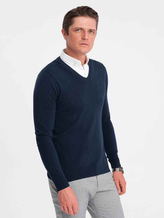 Men's sweater with a "v-neck" neckline with a shirt collar - navy blue V2 OM-SWSW-0102