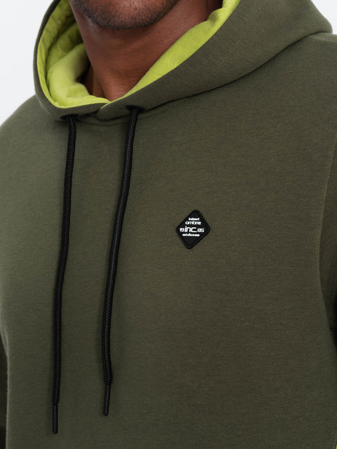 Pánská mikina s kapucí a kapsou na zip - olivová V2 OM-SSNZ-22FW-006