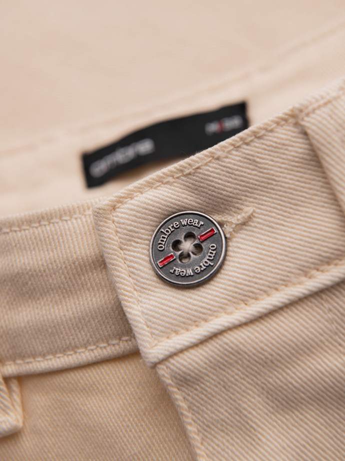 Pánské džínové šortky s ohrnutou nohavicí - krémové V2 OM-SRDS-0162