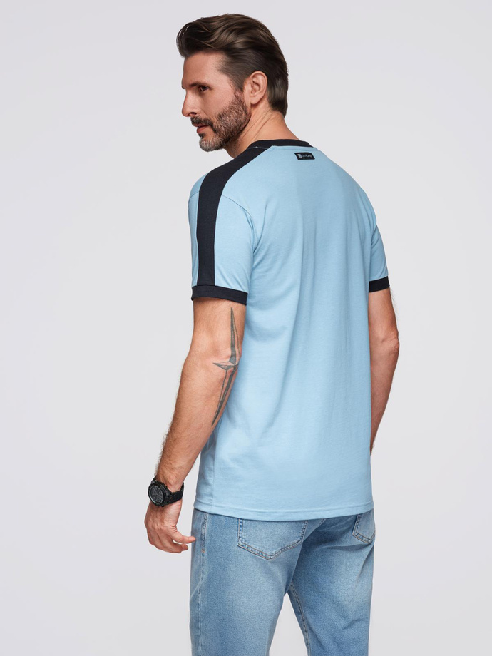 Men's t-shirt with contrasting stripes - light blue V3 OM-TSCT-0115