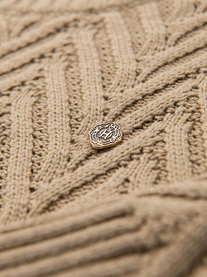 Pánsky pletený sveter - pieskový V1 OM-SWSW-0147