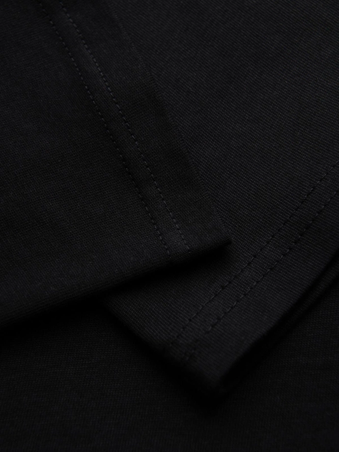 Tricou bărbătesc din bumbac cu aplicații de bijuterii pe piept - negru V1 OM-TSCT-0290