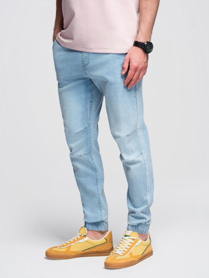 Pantaloni JOGGERS din denim cu efect de spălare pentru bărbați - albastru deschis V1 OM-PADJ-0267