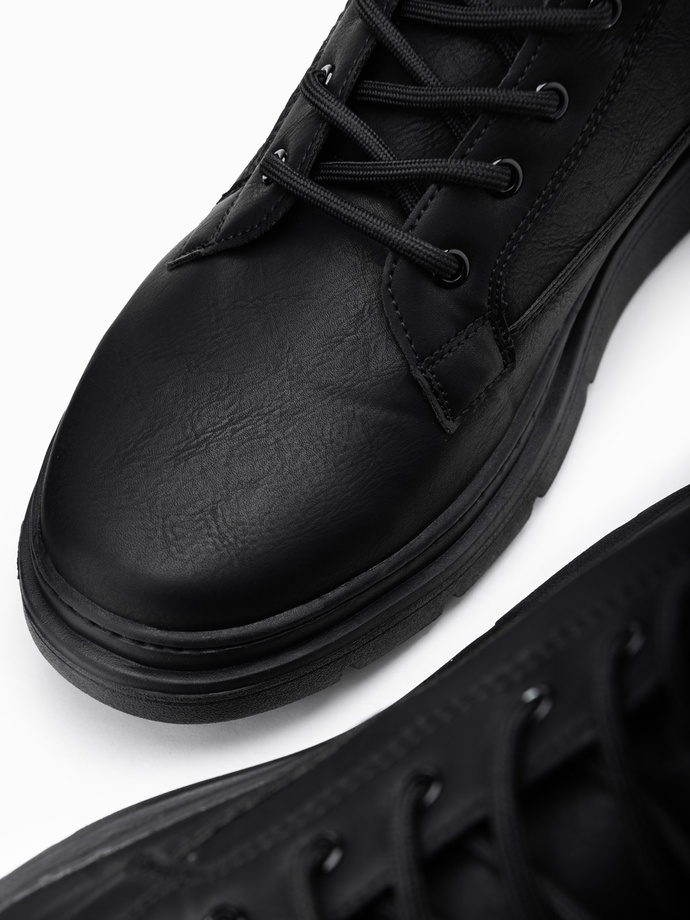 Pánské jednobarevné vysoké boty s ozdobným prošíváním - černé V1 OM-FOBO-0133