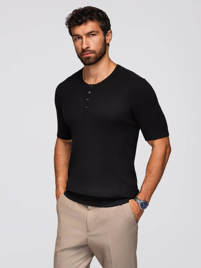 Men's knitted T-shirt with buttons at neckline - black V2 OM-TSCT-0254