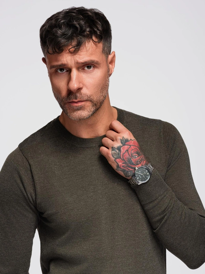 Pulover clasic din vâscoză BASIC pentru bărbați cu decolteu rotund - melange măsliniu V17 OM-SWBS-0106