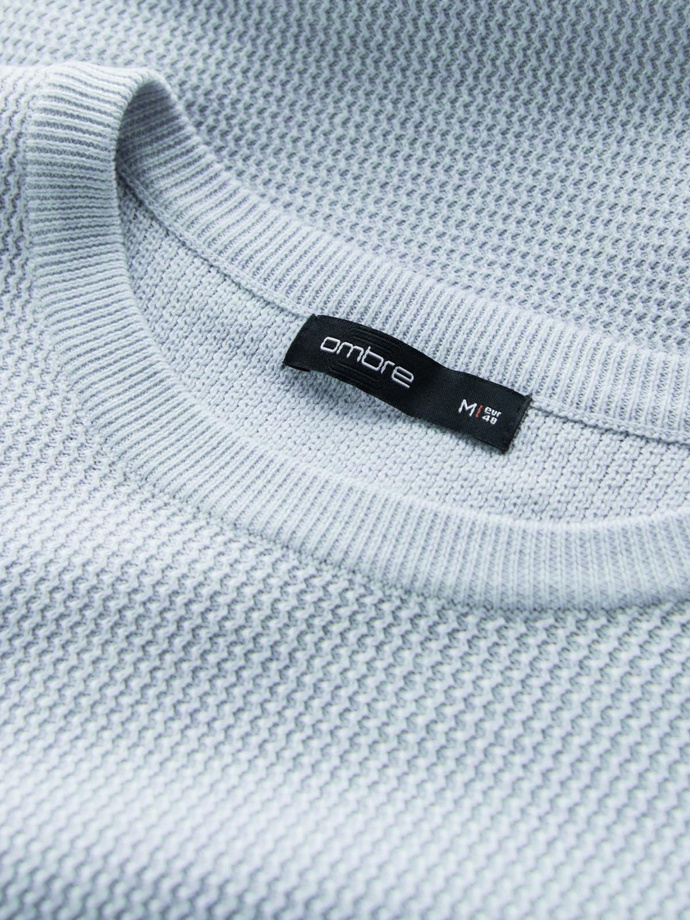 Vyriškas megztinis iš melanžinio struktūrinio trikotažo - mėlynas V2 OM-SWSW-0142