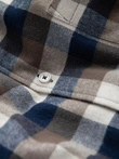 Cămașă clasică bărbătească din flanelă de bumbac cu carouri - maro și bleumarin V1 OM-SHCS-0157