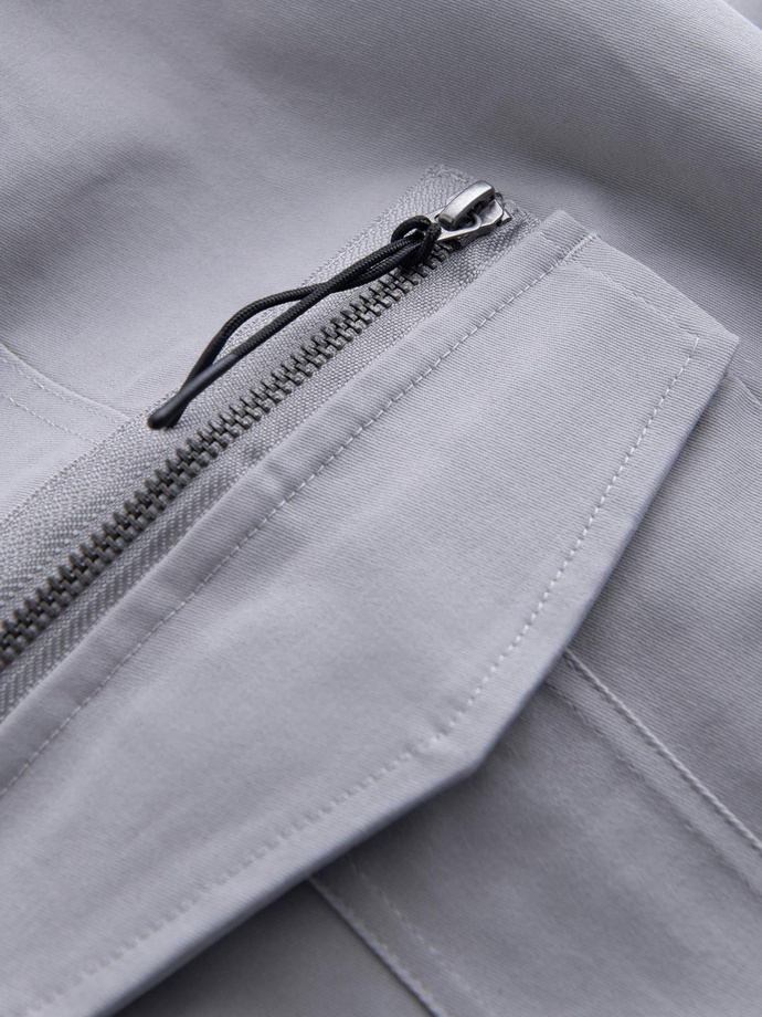 Pantaloni cargo STRAIGHT LEG pentru bărbați cu broșă triunghiulară în buzunar - gri V3 OM-PACG-0196