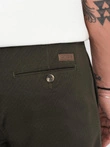 Vyriškos REGULAR FIT plonos tekstūros chino kelnės - tamsiai žalios V4 OM-PACP-0184