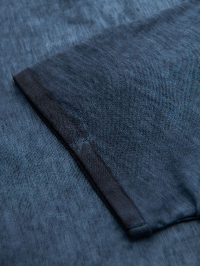 Men's cotton V-neck knit t-shirt with wash effect - navy blue V7 OM-TSWT-0242