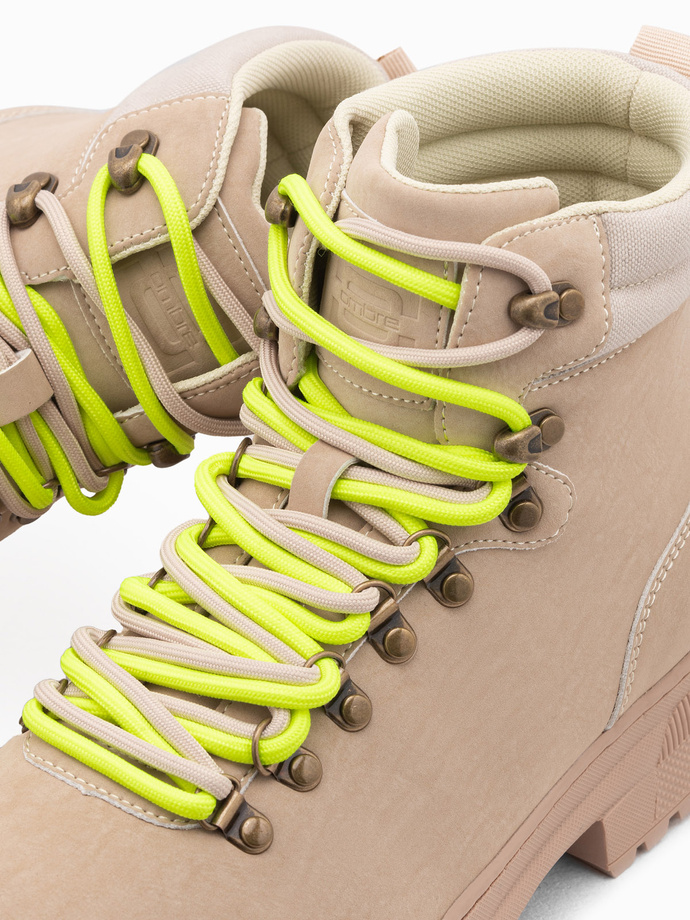Vyriški žieminiai žygio batai su kontrastingais raišteliais - smėlio spalvos V1 OM-FOBO-0132