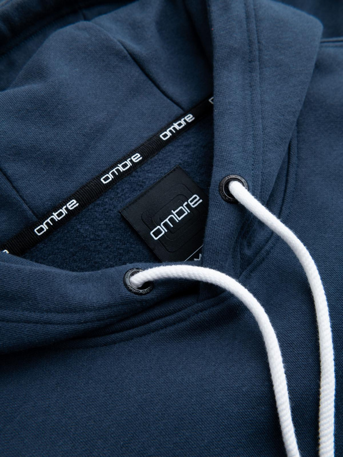 Vyriškas kengūros stiliaus džemperis su gobtuvu ir kolegijos stiliaus raiščiu - tamsiai mėlynas V2 OM-SSNZ-0144