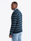 Pánský ležérní svetr s vodorovnými pruhy - tmavě modrý V1 OM-SWSW-0143