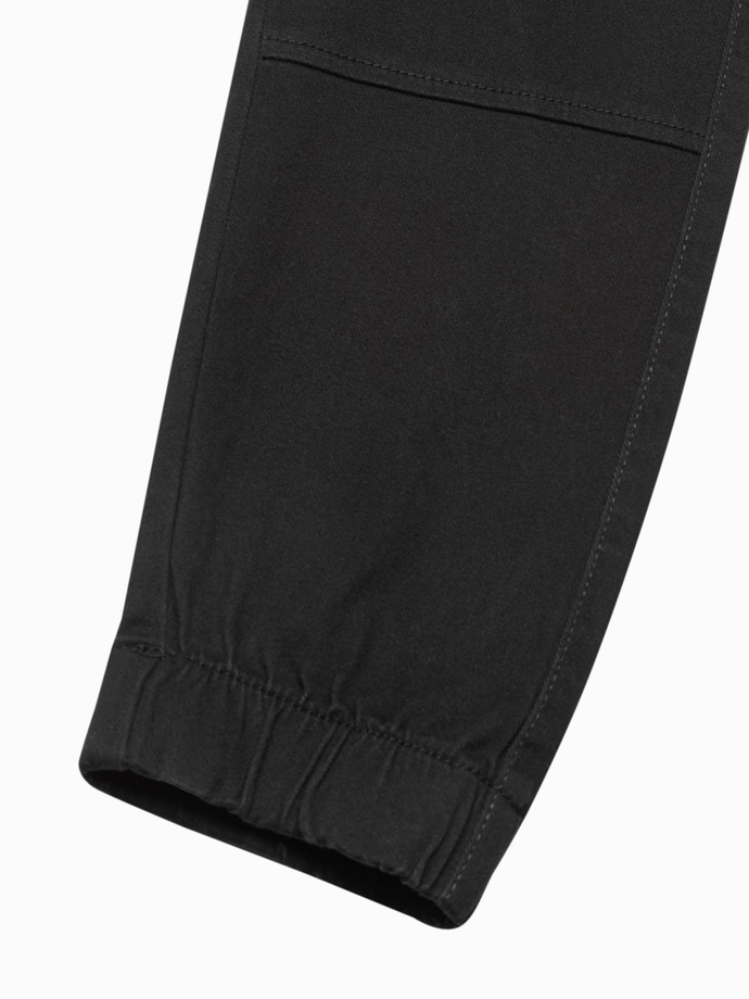 Pantaloni bărbați JOGGERY cu buzunare cargo - negru V1 P886