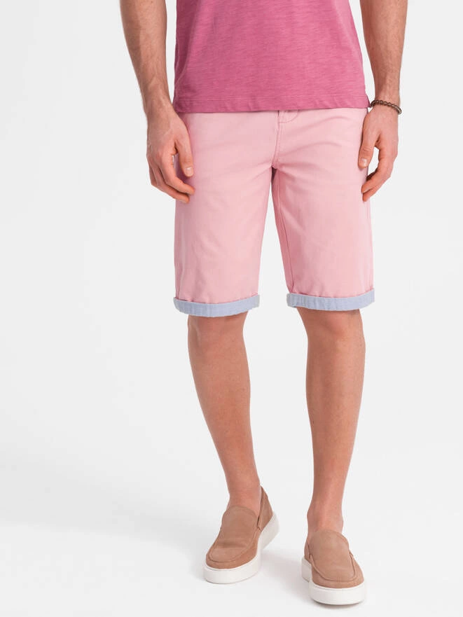 Men's chinos shorts with contrasting turn-up - pink V8 W421