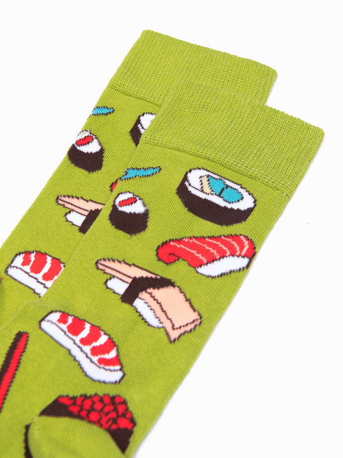 Set cadou pentru el - căciulă gri/melange + 2 pachete de șosete cu model + cărți de joc Z64