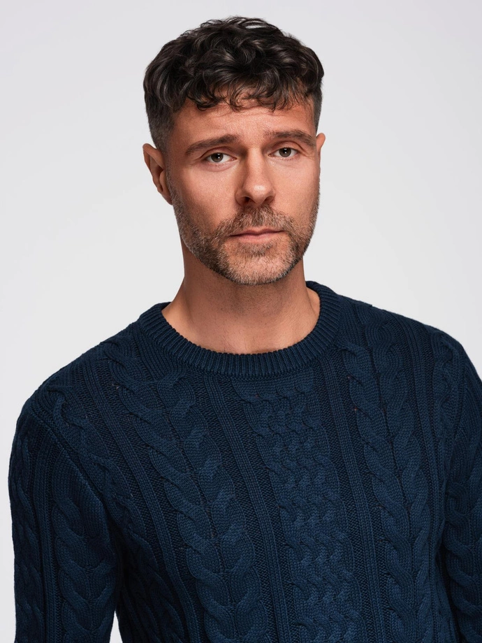 Pánský elegantní svetr se zajímavou vazbou - tmavě modrý V5 OM-SWSW-0173