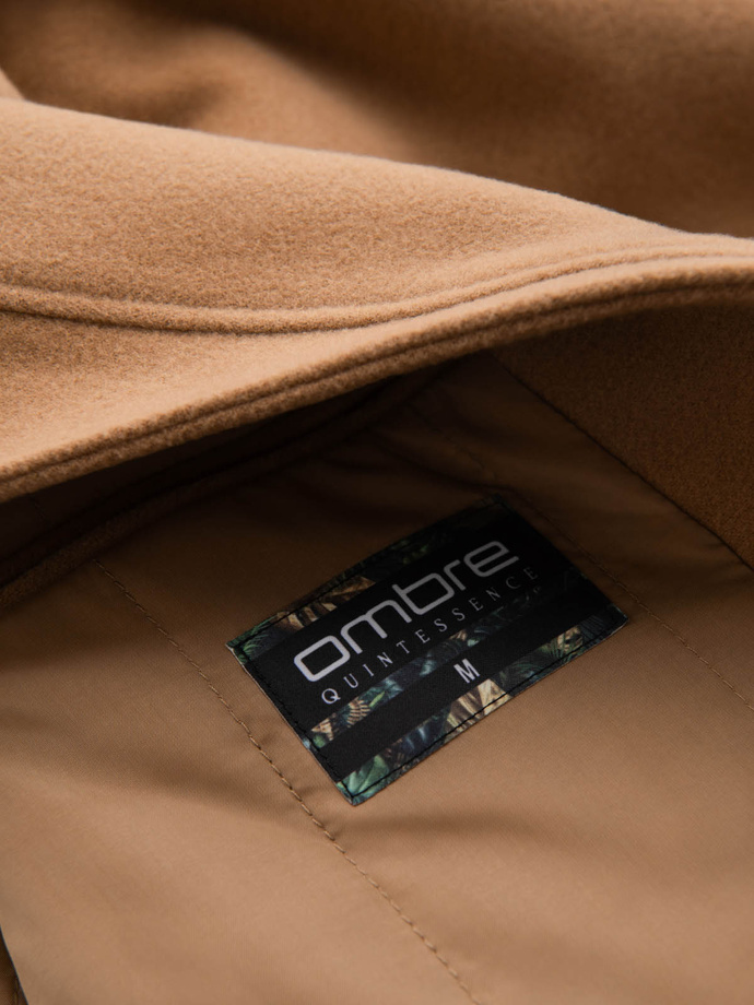 Vyriškas vienspalvis ilgas kostiumo stiliaus paltas - šviesiai rudas V3 OM-COWC-0105