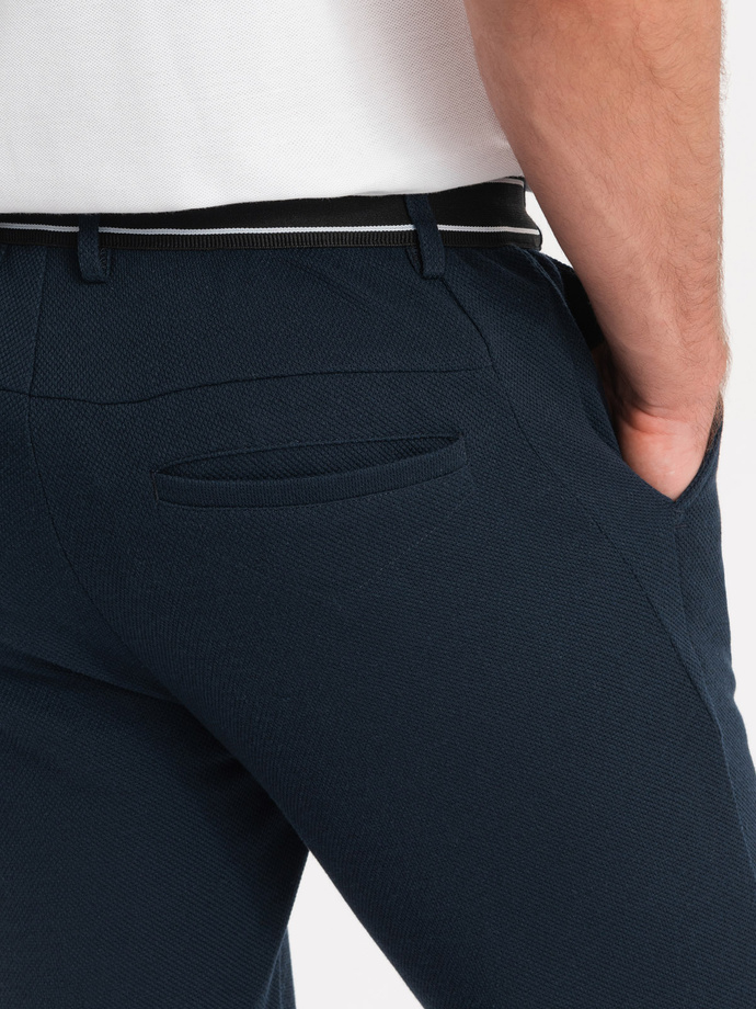 Pánske pletené nohavice s elastickým pásom - tmavomodré V3 OM-PACP-0116