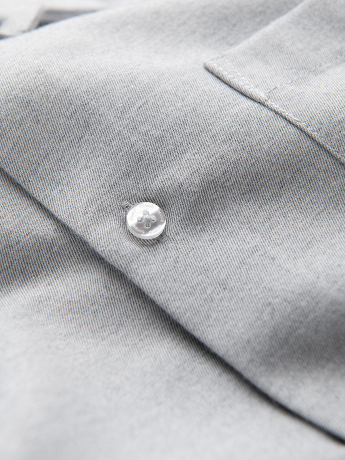 Vyriški REGULAR FIT marškiniai su kišenėmis - šviesiai pilki melanžiniai V2 OM-SHCS-0148