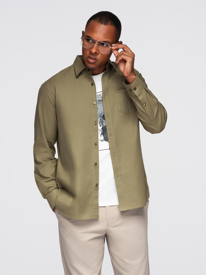 Cămașă bărbătească din bumbac cu buzunar REGULAR FIT - olive V2 OM-SHCS-0147