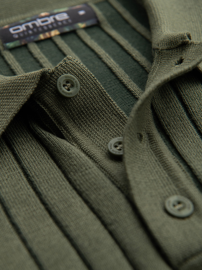 Vyriški SLIM FIT viskozės polo marškinėliai su vertikaliais dryžiais - alyvuogių spalvos V4 OM-POSS-0143