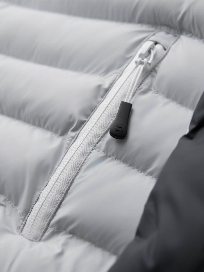 Vyriška dygsniuota striukė su nuimamu gobtuvu - grafito ir baltos spalvos V3 OM-JALP-0206