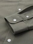Pánská plátěná košile se stojáčkem a kapsou REGULAR FIT - khaki V6 OM-SHCS-0161