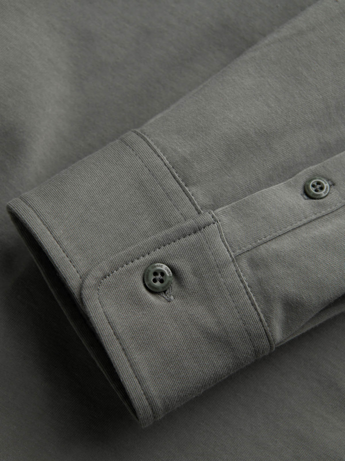 Pánska bavlnená košeľa REGULAR z jednoduchého džerseja - svetlá khaki V4 OM-SHCS-0138