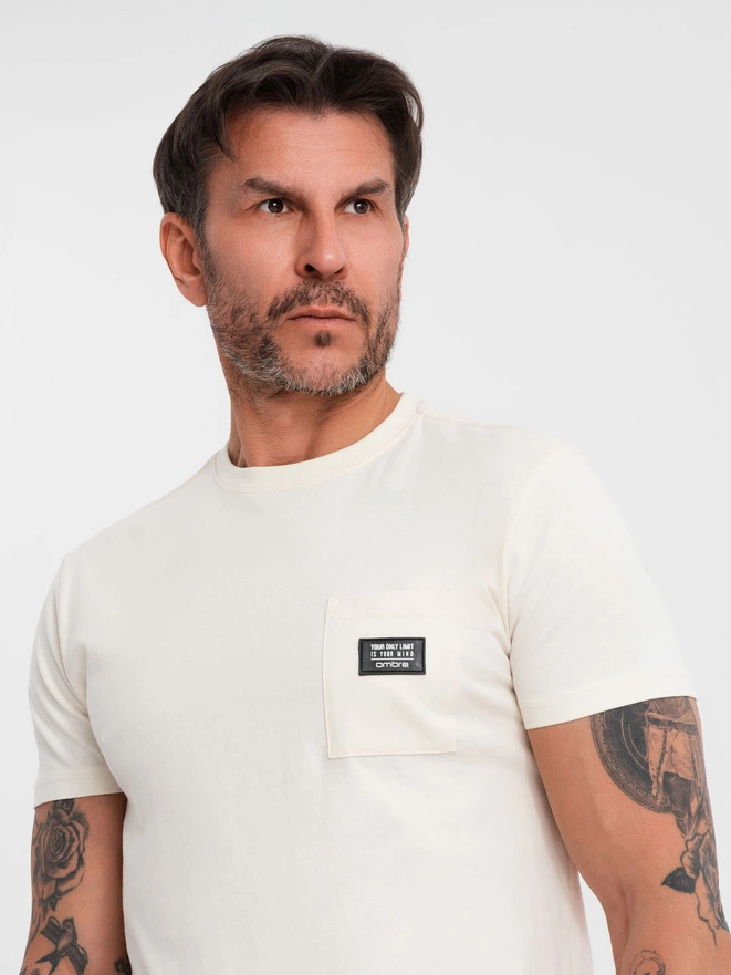 Tricou casual pentru bărbați cu buzunar peticit - crem V8 OM-TSCT-0109