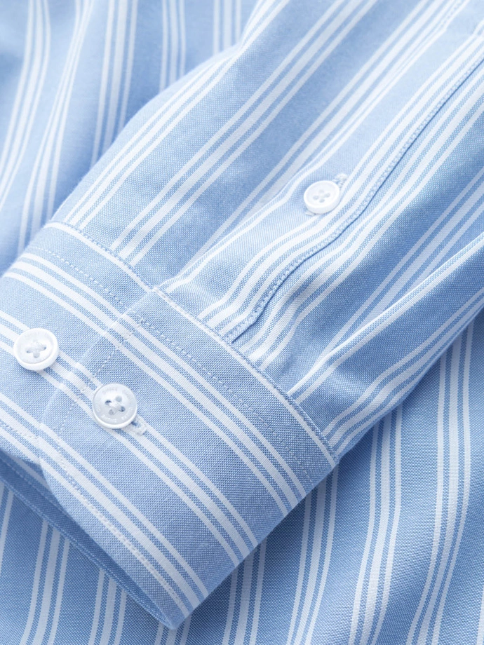 Pánská bílá pruhovaná košile REGULAR FIT s kapsou - modrá V2 OM-SHOS-0171