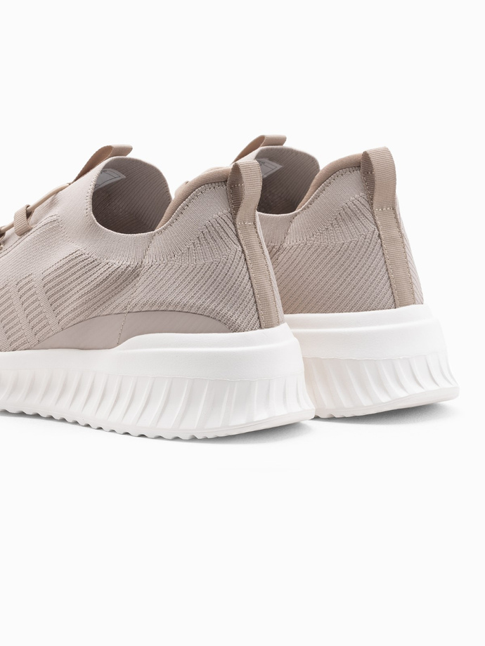 Pánske slip-on tenisky z ľahkých materiálov - béžové V3 OM-FOKS-0149