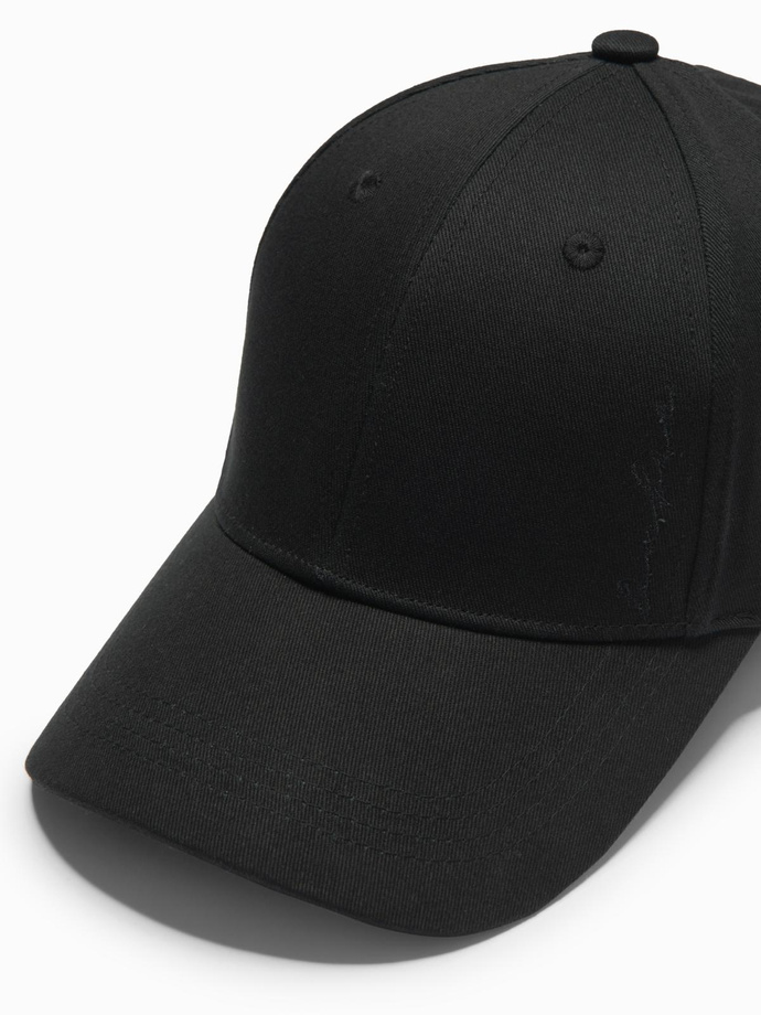 Men's baseball cap with visor and decorative embroidery - black V1 OM-ACCS-0102