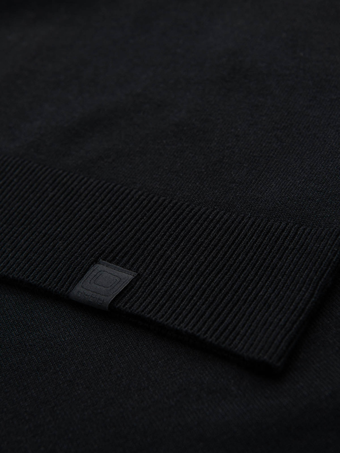 Men's sweater with viscose and spread neckline - black V2 OM-SWZS-0124