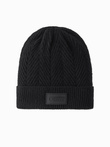 Pánska pletená čiapka s nášivkou - čierna V1 OM-ACWH-0122