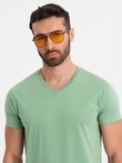 Bavlněné klasické pánské tričko BASIC s výstřihem do V - zelené V11 OM-TSBS-0237