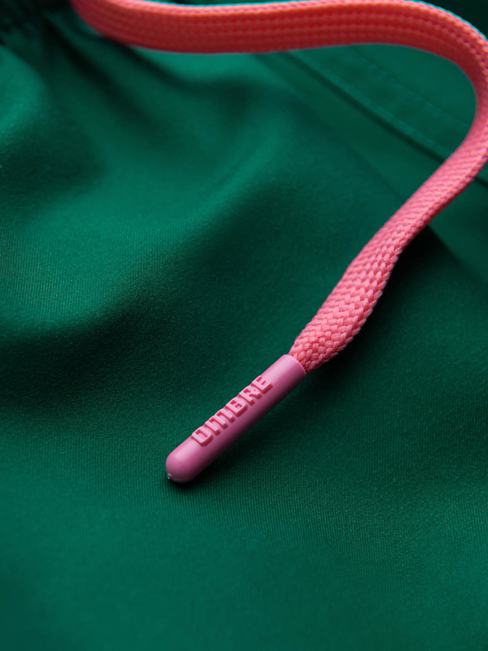 Pánske dvojfarebné rebrované plavecké šortky - tmavozelené V3 OM-SRBS-0141